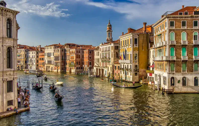 Private gondola tour in Venice for 4 people